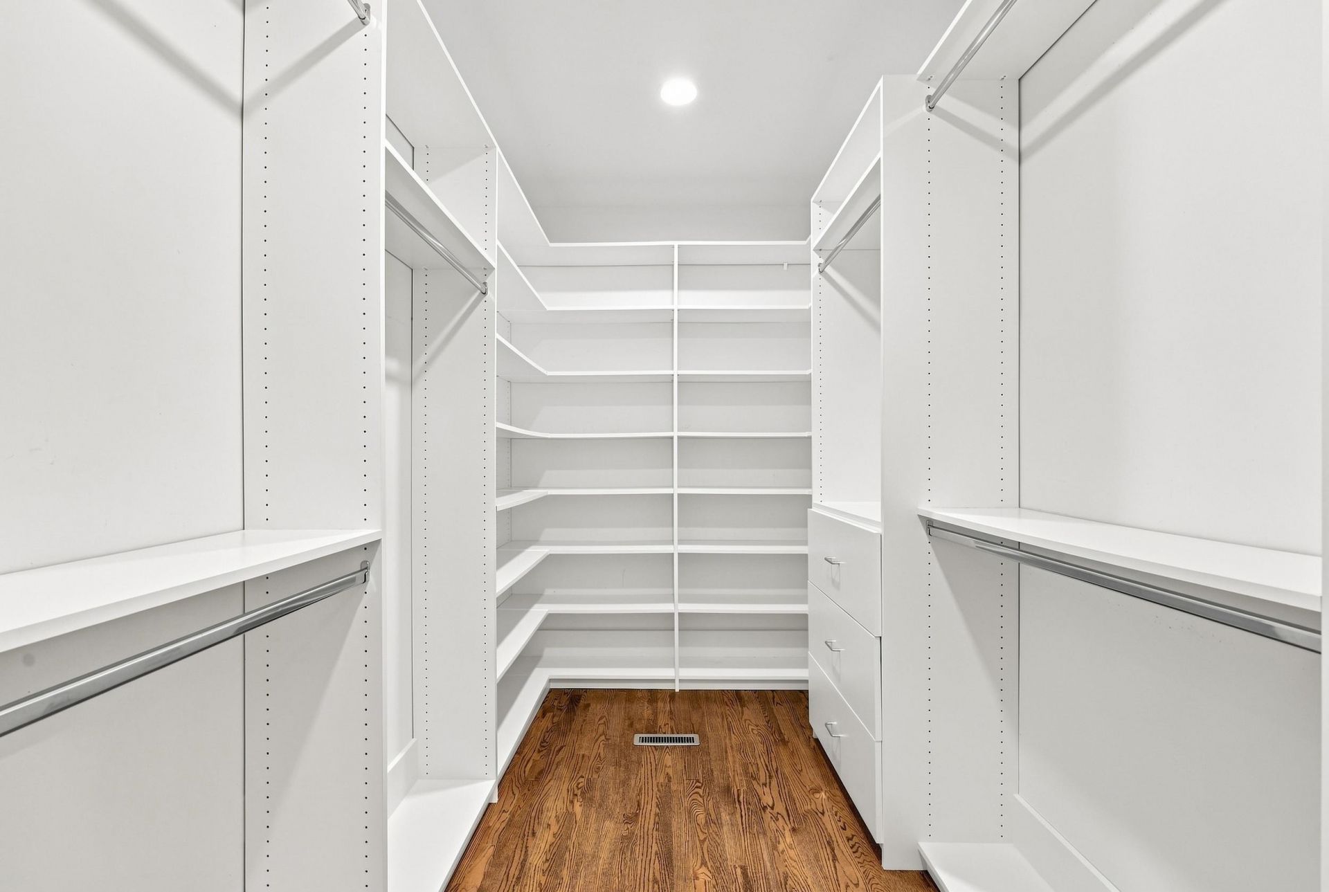 3766 Annandale Dr. Photo 17