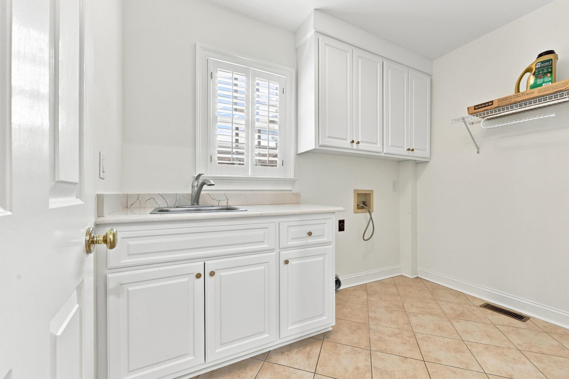 3766 Annandale Dr. Photo 22