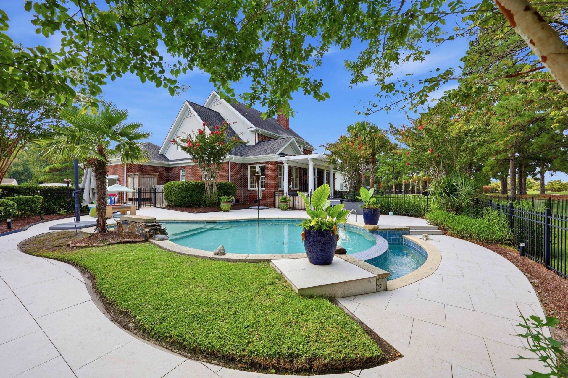 3766 Annandale Dr. Photo 34