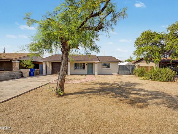 4746 W NICOLET Avenue, Glendale, AZ 85301