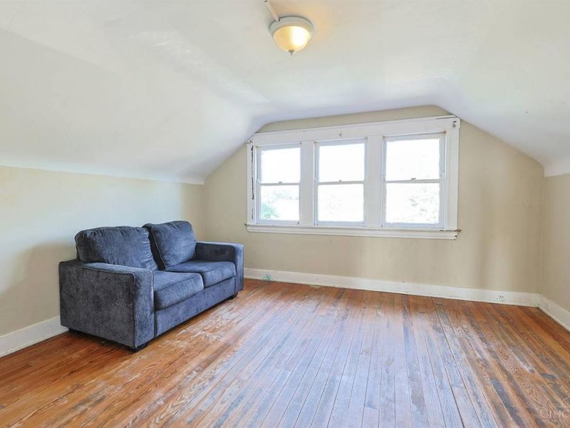 2922 Grasselli Avenue, Cincinnati, OH 45211 Photo 17