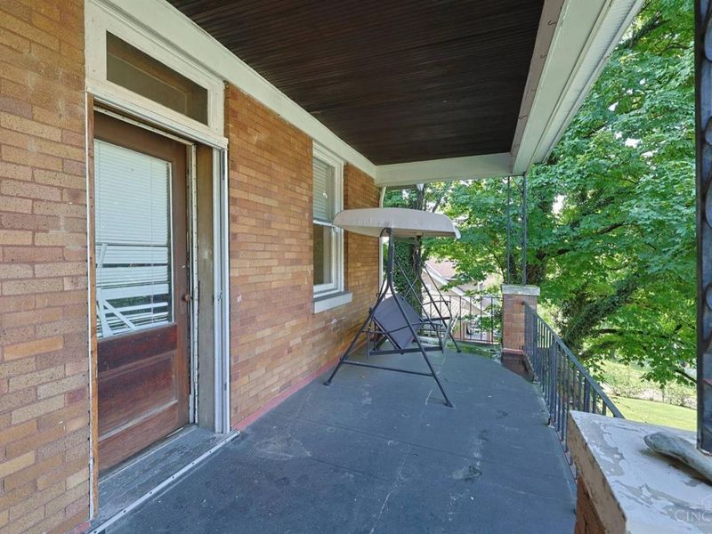 2922 Grasselli Avenue, Cincinnati, OH 45211 Photo 23
