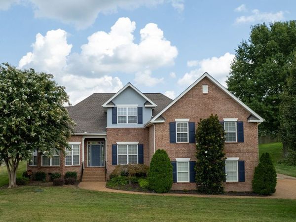 213 James Matthew Ln, Mount Juliet, TN 37122