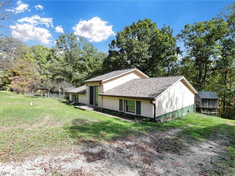 852 Wallace Road , Little Hocking, OH 45742 Photo 6