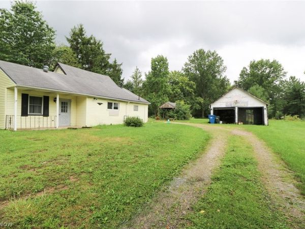 27305 bagley Road, Olmsted Twp, OH 44138