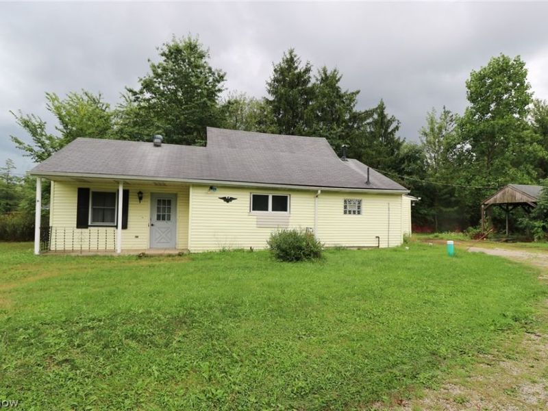 27305 bagley Road, Olmsted Township, OH 44138 Photo 2