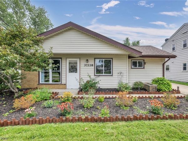 37338 Lakeshore Boulevard , Eastlake, OH 44095