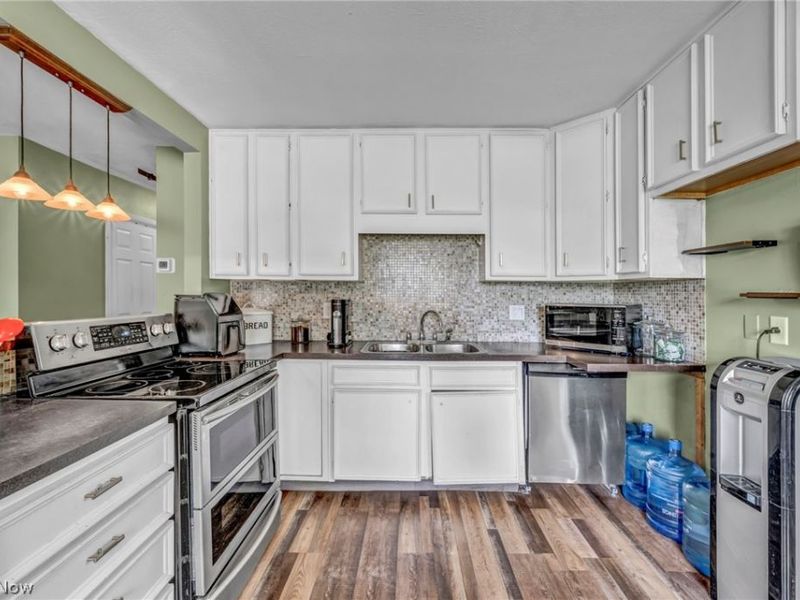 37338 Lakeshore Boulevard, Eastlake, OH 44095 Photo 10