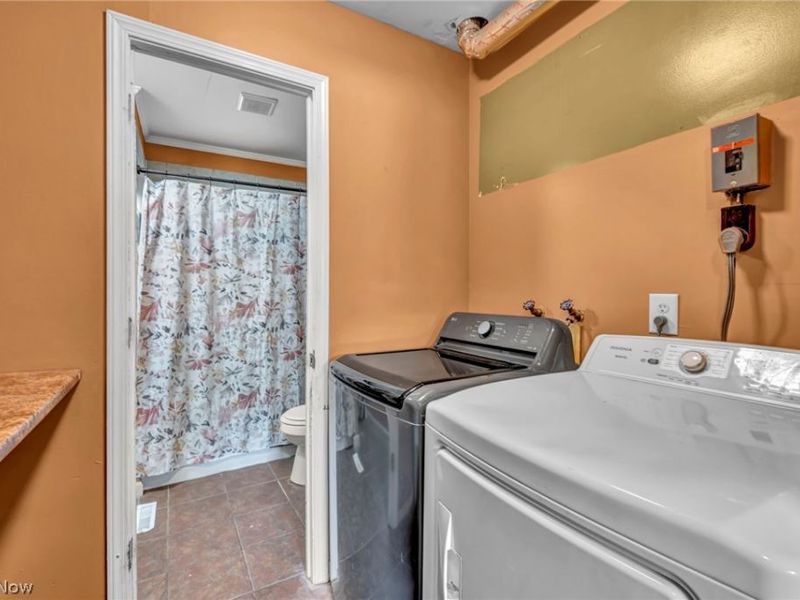 37338 Lakeshore Boulevard, Eastlake, OH 44095 Photo 23