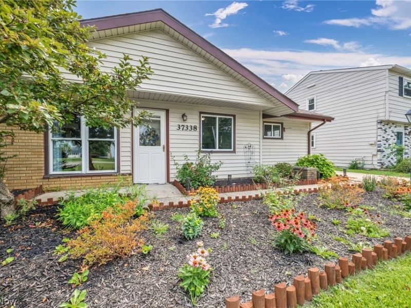 37338 Lakeshore Boulevard, Eastlake, OH 44095 Photo 4