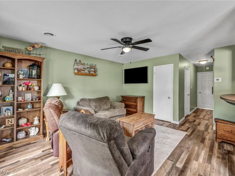 37338 Lakeshore Boulevard, Eastlake, OH 44095 Photo 6