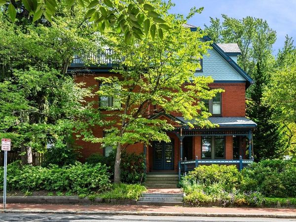 140 Upland Road, Cambridge, MA 02140