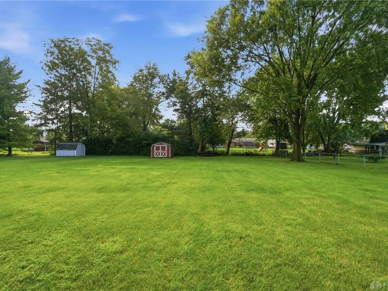 139 Miramar Drive, Enon Vlg, OH 45323 Photo 52