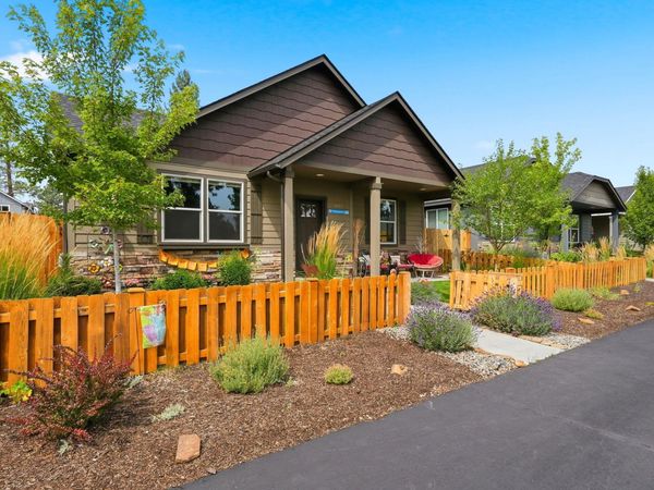 681 N Meadow Lane, Sisters, OR 97759