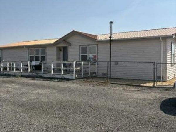785 NE Dogwood Lane, Madras, OR 97741