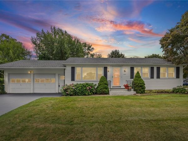 364 Lake Meadow Drive, Rochester, NY 14612