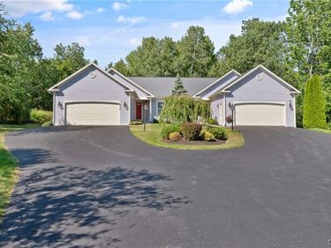 8430 Marco Lane, Baldwinsville, NY 13027