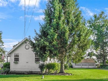 6248 Corwin Road, Lockport, NY 14094