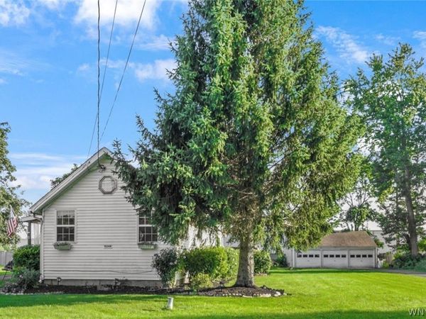 6248 Corwin Road, Lockport, NY 14094
