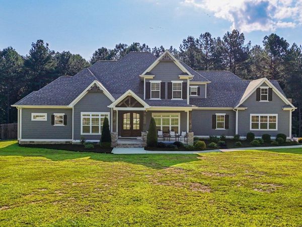 946 Highgate Point, Soddy Daisy, TN 37379