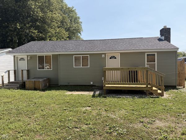 621 Della Road , Columbus, IN 47203