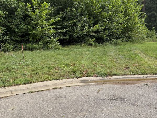 5066 Oak Ridge Trail , Columbus, IN 47201