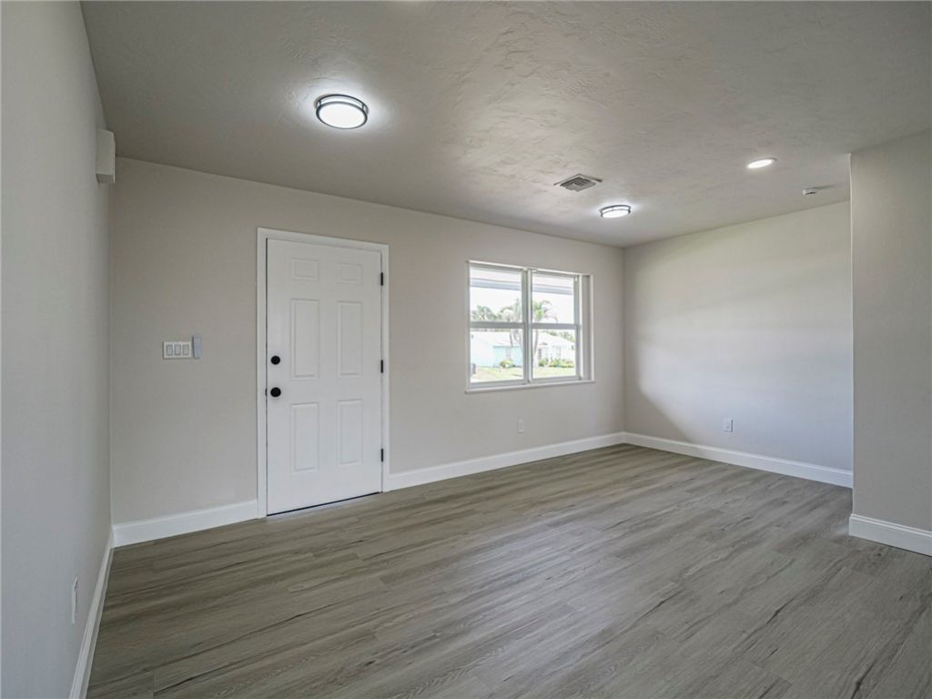 375 Manly Avenue, Sebastian, FL 32958 Photo