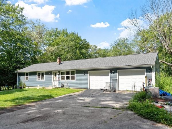 58 Mcintyre Rd, Oxford, MA 01507