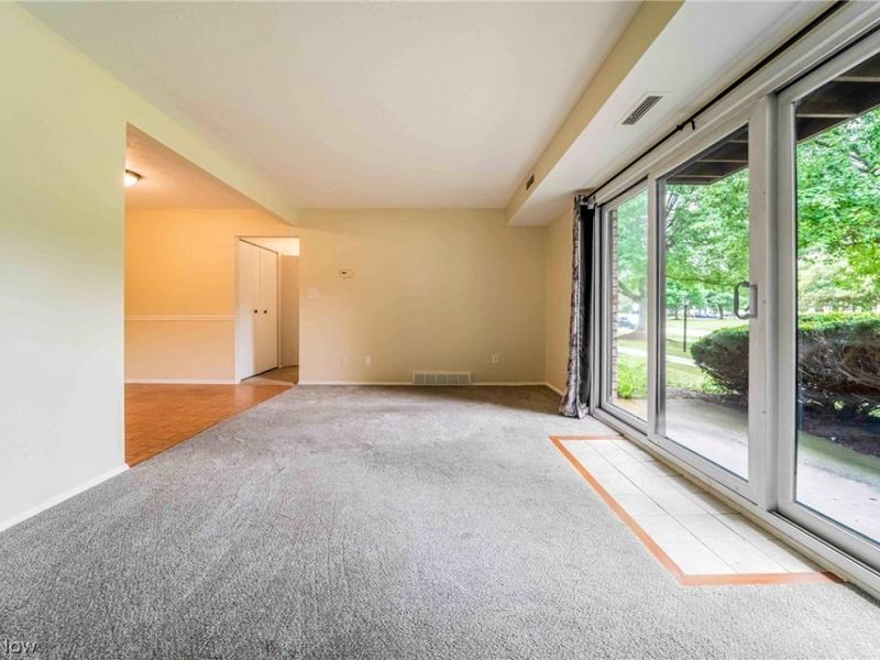 16340 Heather Lane , Middleburg Heights, OH 44130 Photo 3