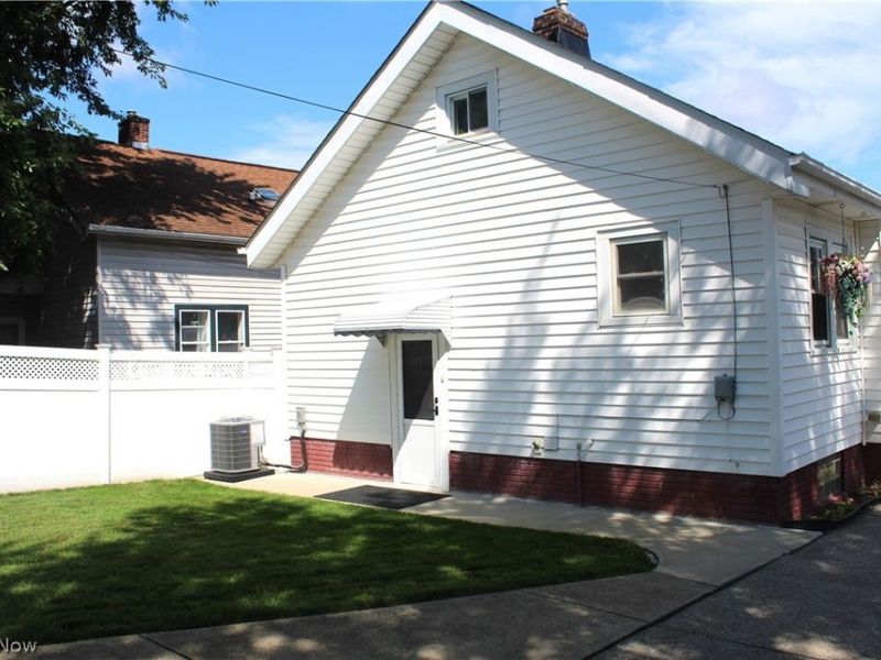 5805 Northcliff Avenue, Cleveland, OH 44144 Photo 5