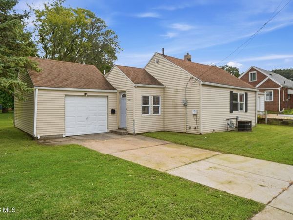 4618 Douglas Road , Toledo, OH 43613