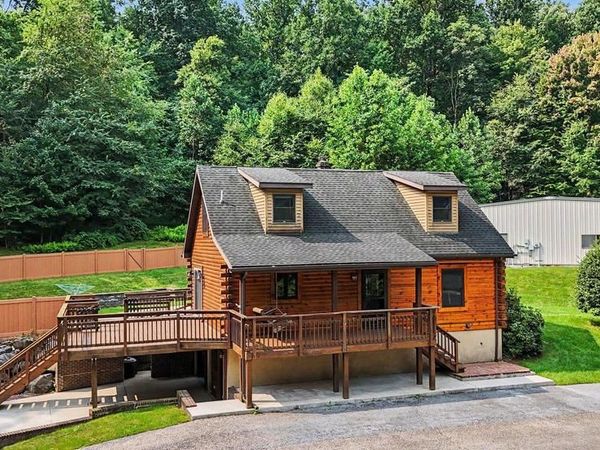 206 MCCORKEL ROAD , HERSHEY, PA 17033