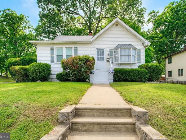 102 WOODLYNNE AVENUE, PITMAN, NJ 08071