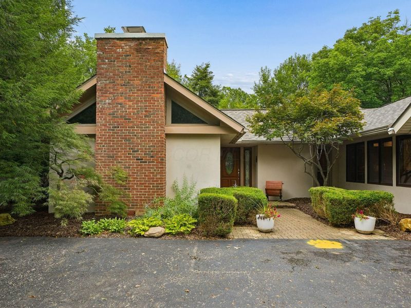 2756 Lear Road , Upper Arlington, OH 43220 Photo 3