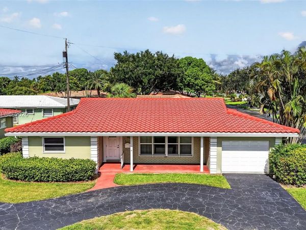 7118 E Tropical Way , Plantation, FL 33317