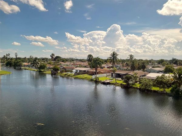 2711 NW 104th Ave, Unit 404, Sunrise, FL 33322