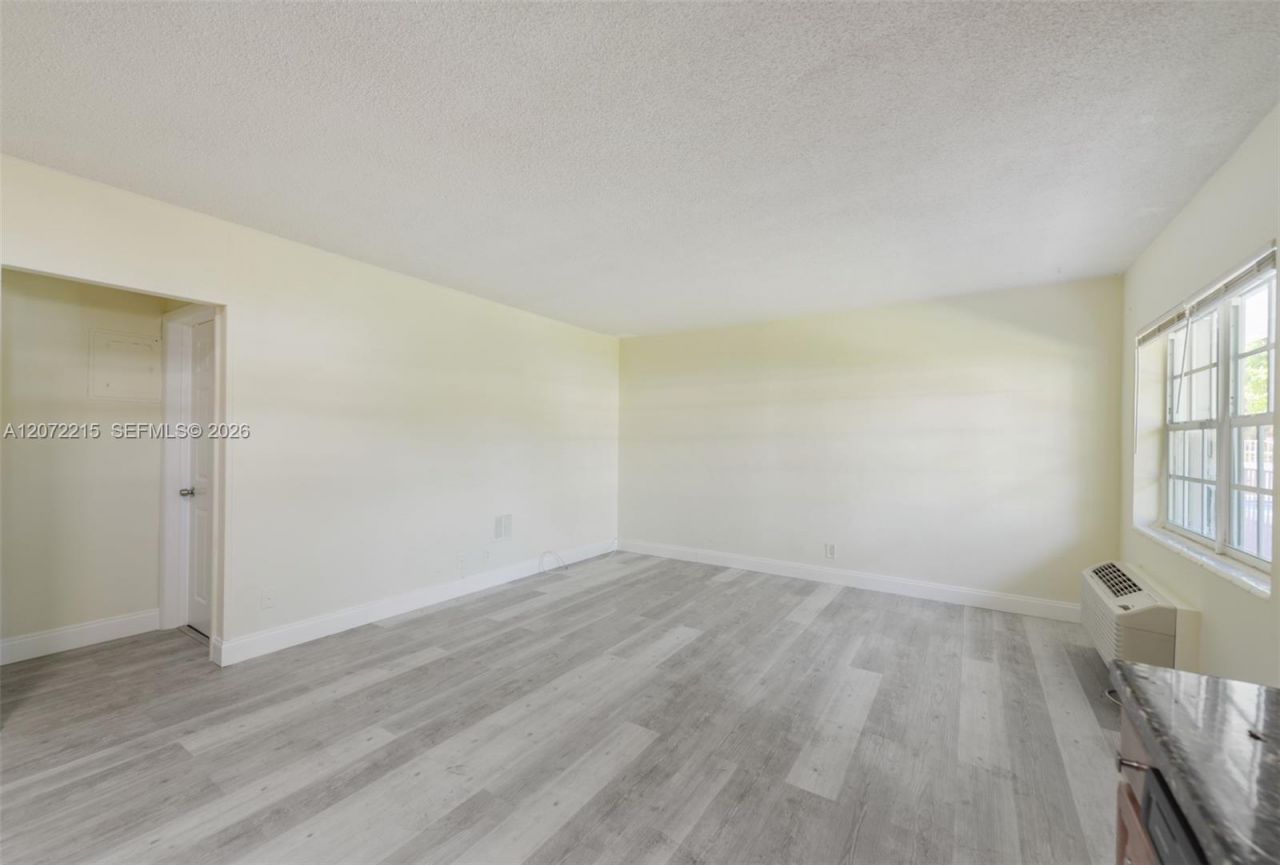 5420 NE 22nd Ter, Unit 5, Fort Lauderdale, FL 33308 Photo