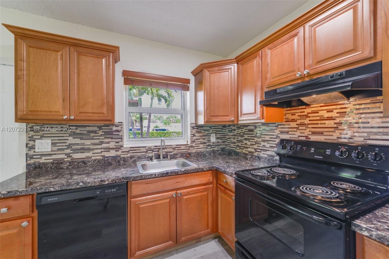 5420 NE 22nd Ter, Unit 5, Fort Lauderdale, FL 33308 Photo