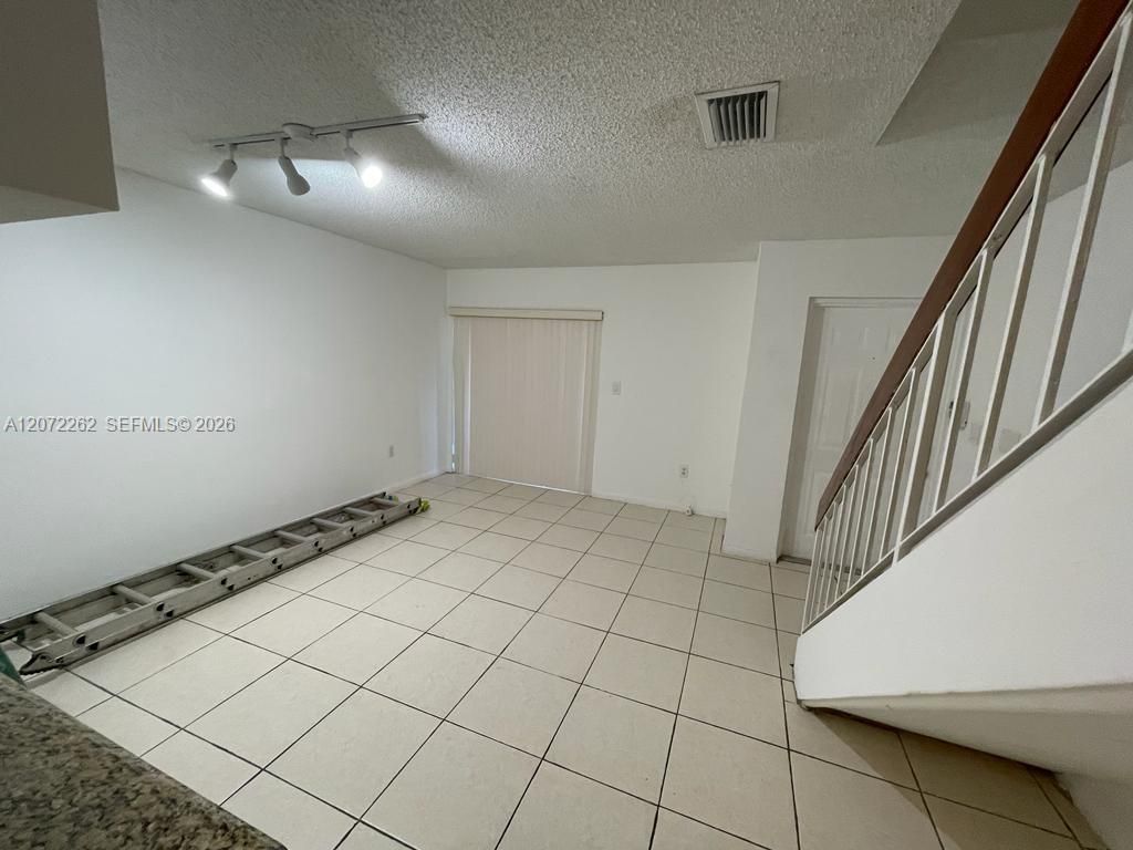 17515 NW 67th Ct, Unit E-22, Hialeah, FL 33015 Photo