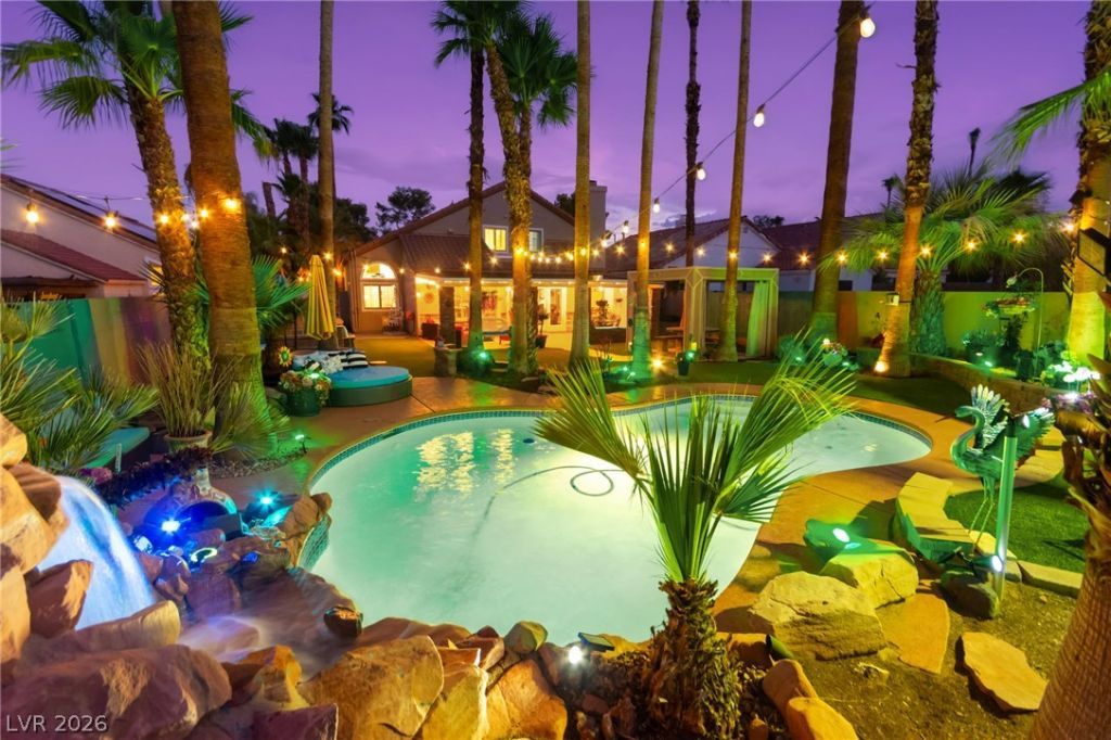 2710 Knightsbridge Road, Henderson, NV 89074 Main Photo