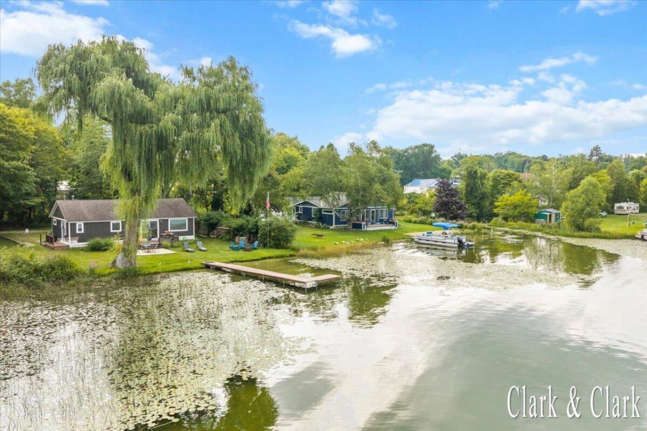 13300 W Stanton Road, Trufant, MI 49347 Main Photo