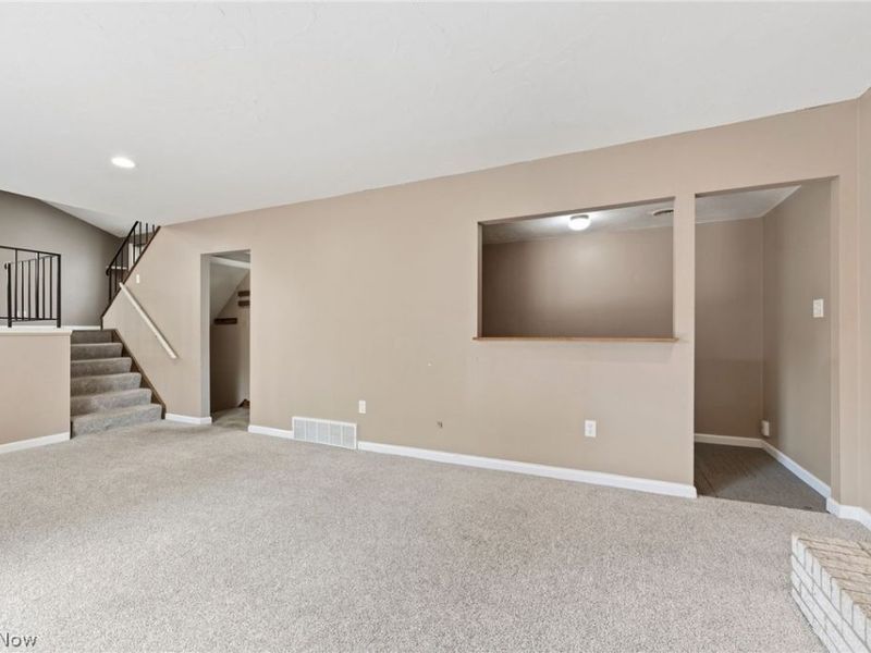 1099 Westfield Circle, Painesville, OH 44077 Photo 14