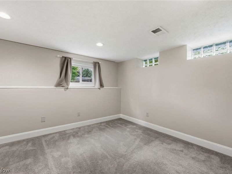 1099 Westfield Circle, Painesville, OH 44077 Photo 25