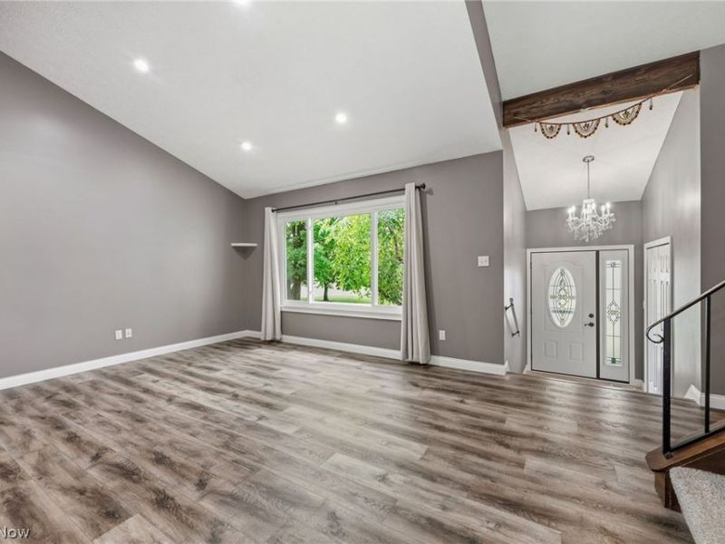 1099 Westfield Circle, Painesville, OH 44077 Photo 6