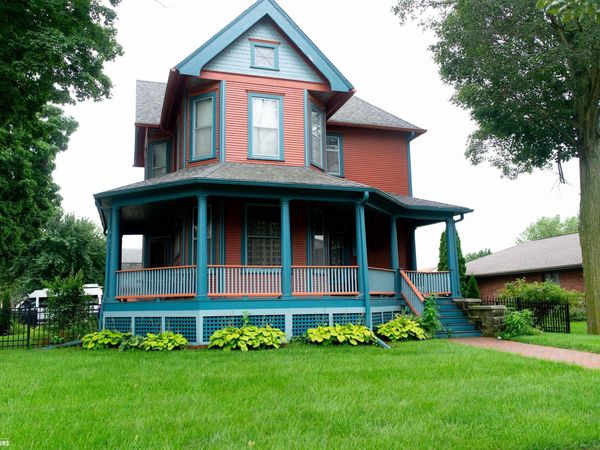 302 SW Jackson Street, Greenfield, IA 50849