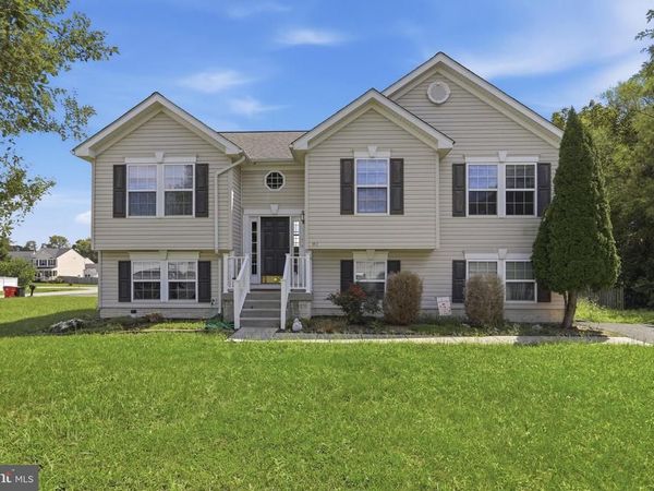 192 AMELIA DRIVE, HEDGESVILLE, WV 25427