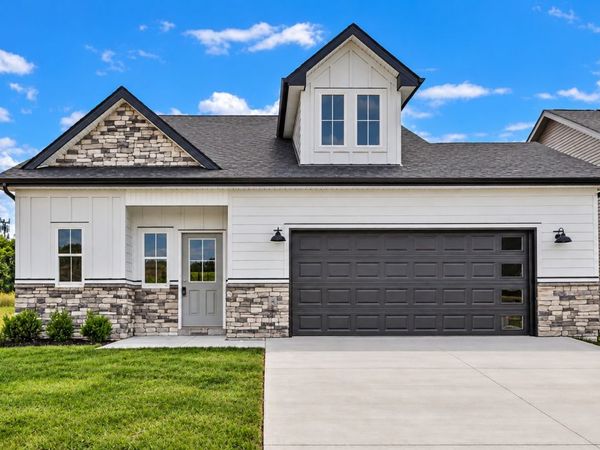 2737 Brewster Dr, Clarksville, TN 37042