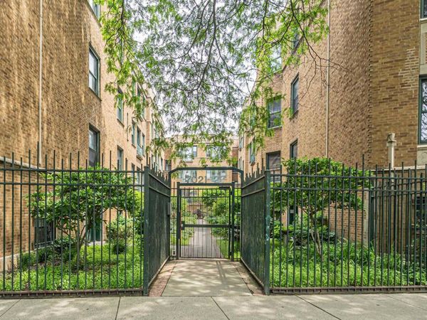 7025.5 N Sheridan Road , Unit G, Chicago, IL 60626