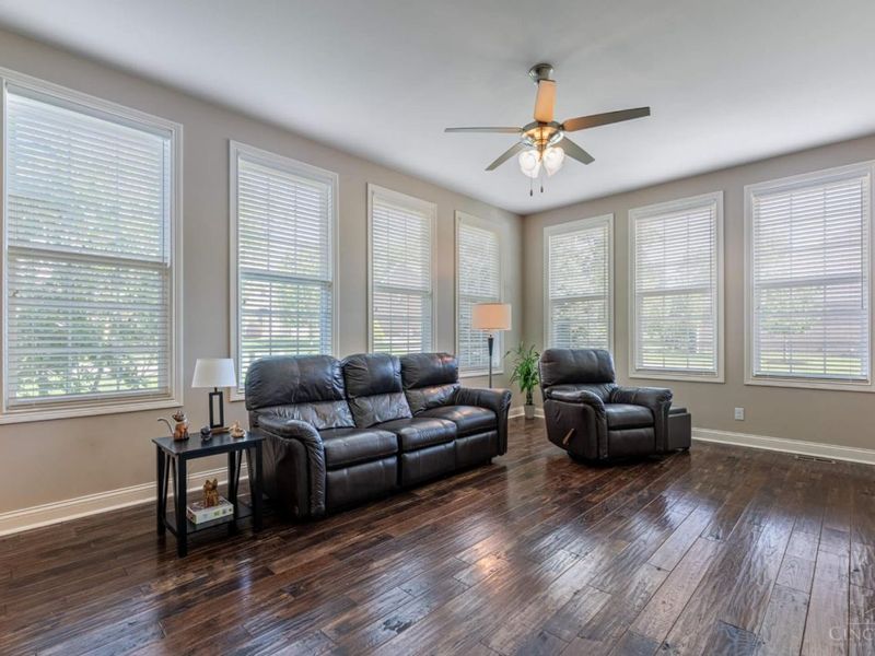 8925 Kenwood Road, Blue Ash, OH 45242 Photo 13