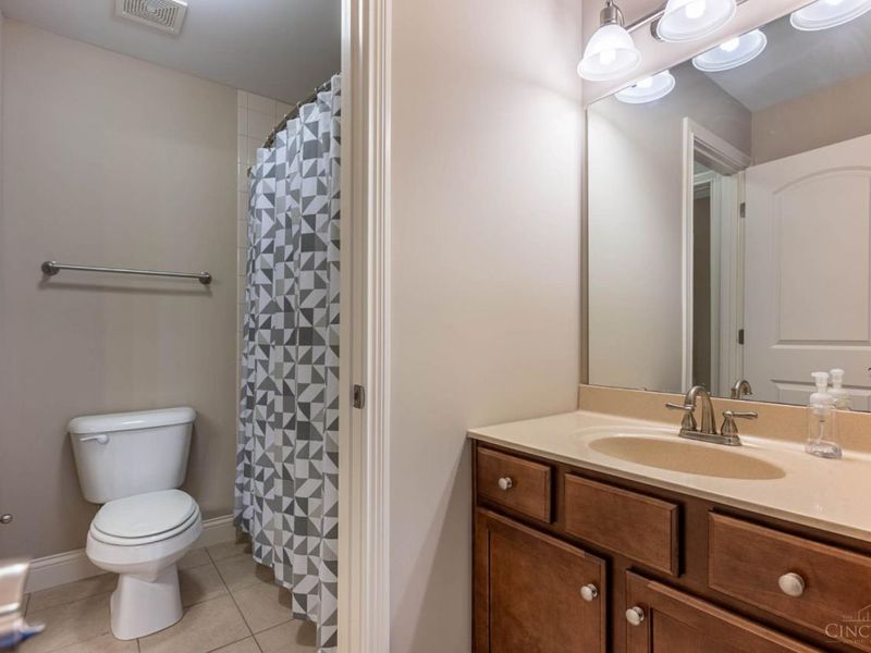 8925 Kenwood Road, Blue Ash, OH 45242 Photo 34